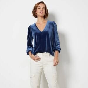 EVEREVE Carla Velour Velvet Top Navy Blue V-Neck Puff Sleeve Smocked Cuff Blouse